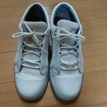 CAMPER 화이트 스니커즈