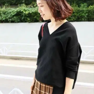 세일 IENA 코튼 스트레치 코쿤 V 풀오버 블랙