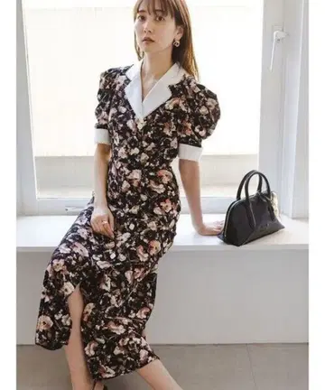 SNIDEL 멀티 프린트 퍼프 슬리브 원피스 블랙