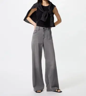 유니클로 드레이프 와이드 플레어 청바지 24 그레이