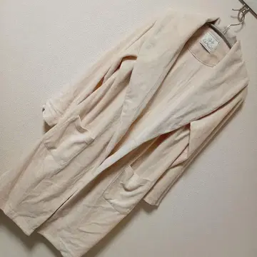 베이지 자수 목욕 가운