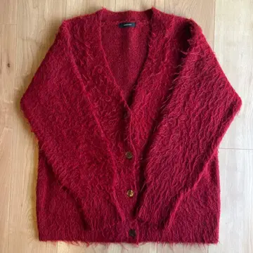 모헤어풍 빨간색 니트 스웨터