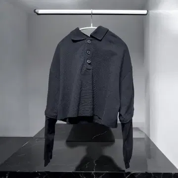 블랙 피케 셔츠 GRANCY TAKATO 착용