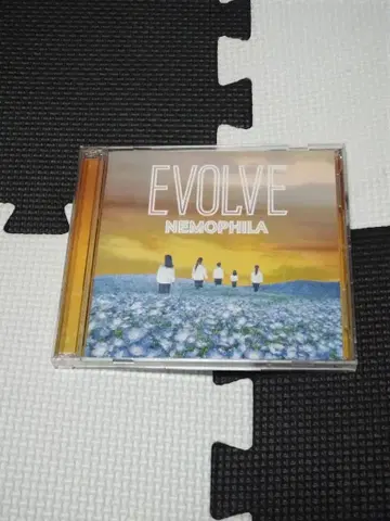 NEMOPHILA 친필 사인 [ EVOLVE 초회 한정판 A ]