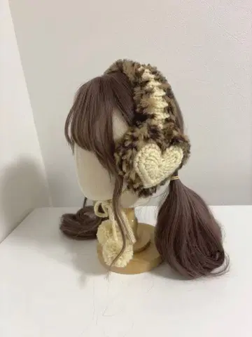 하트 귀도리 아이보리 화이트 핸드메이드 귀도리 레오파드