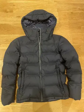 미사용 새상품 UNIQLO 다운 자켓 여성용 XS-S 사이즈 블랙