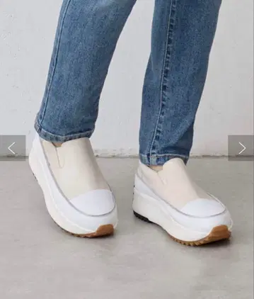 비어즐리 BEARDSLEY 통굽 슬립온 22.5 cm