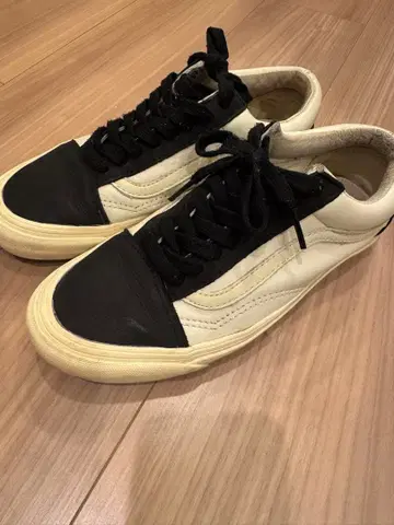 VANS 스니커즈 블랙/화이트