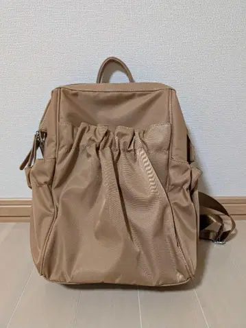 베이지 백팩