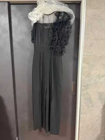 러그나문 팬츠 드레스