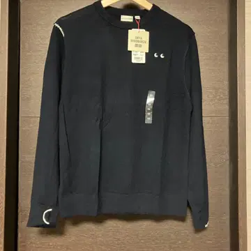 ANYA HINDMARCH 네이비 긴팔 스웨터 160