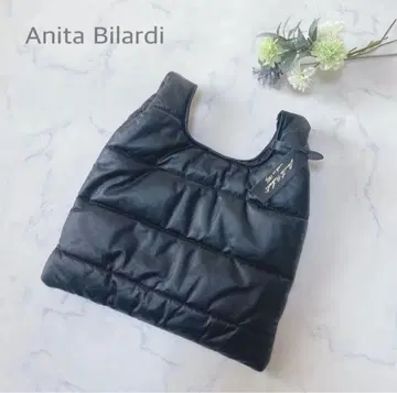 [ 레어 ] 아니타 비랄디 소프트 가죽 눕시형 퀼팅 블랙 토트백