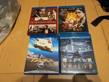 블루레이 영화 세트 4권-11을 판매합니다.