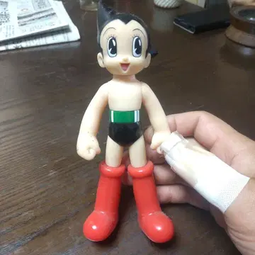 아톰 가동식 피규어 약 15cm