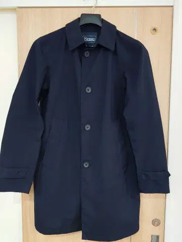 헬레노 라미나 스텐카라 코트