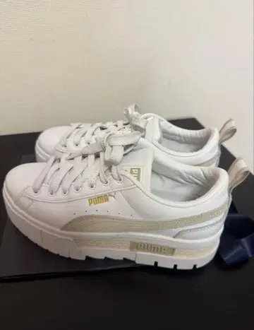 PUMA 플랫폼 스니커즈 화이트