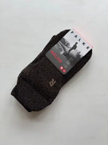 미사용 새상품 FALKE 파르케 양말 울 브라운