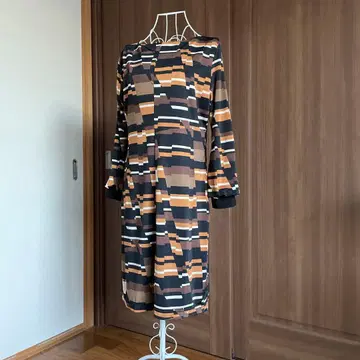 리버서블 긴팔 원피스