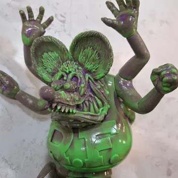 BLACKBOOK TOY ASURA RATFINK 소프트 비닐