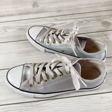 컨버스 올스타 가죽 로우컷 스니커즈 실버 25cm