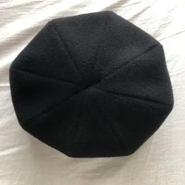 CA4LA 블랙 베레모