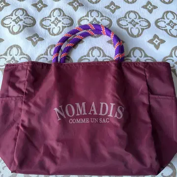 NOMADIS 버건디 토트백