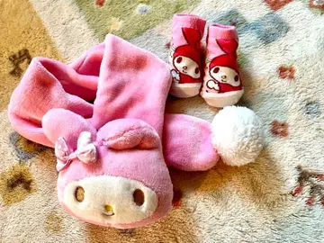 Sanrio 마이멜로디 플리스 머플러 & 양말 세트
