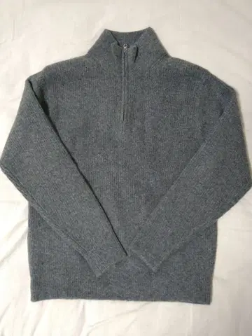 유니클로 새상품 그레이 하이넥 니트 지퍼 포함