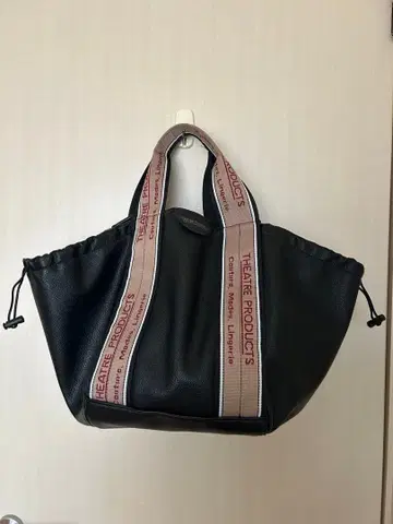 THEATRE PRODUCTS 블랙 토트백