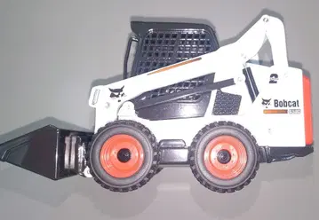Bobcat S590 미니카 화이트/오렌지