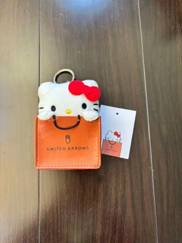 HELLO KITTY x UNITED ARROWS 별주 참