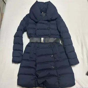 TATRAS 네이비 다운 자켓 벨트 포함