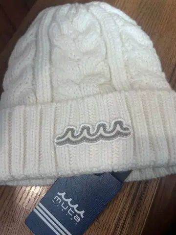 muta 화이트 니트 모자 케이블 짜임
