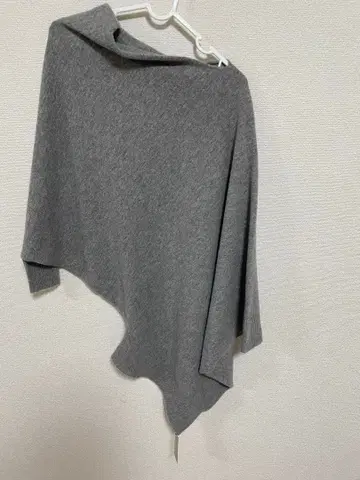 디자인웍스 택 포함 새상품 비대칭 니트 울100