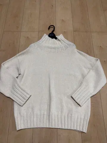 스코틀랜드제 니트