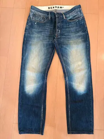 DENHAM 다크 블루 스트레이트 데님