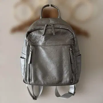 BARCOS 발코스 슈링크 가죽 럭색 실버