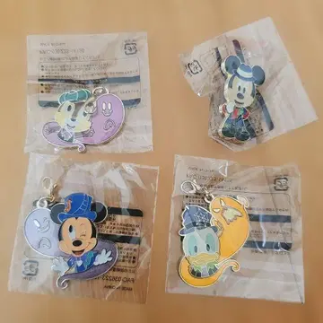 도쿄 디즈니랜드 3개 + 핀 배지 세트