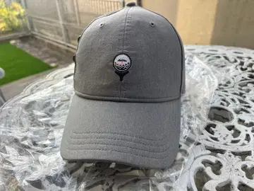 아디다스 그레이 캡 골프공 로고