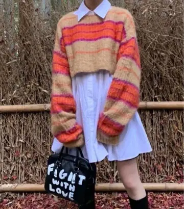 perverze 크롭 모헤어 니트