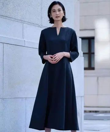 컨디션 최상 유어즈 키넥 롱 원피스 네이비 M