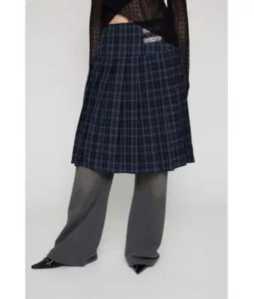 PLEATS MIDI 스커트