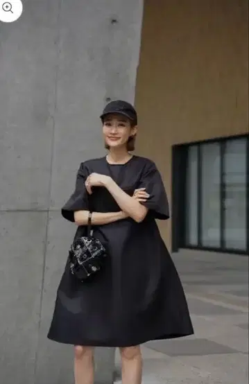 ellie 하프 슬리브 나일론 원피스 블랙