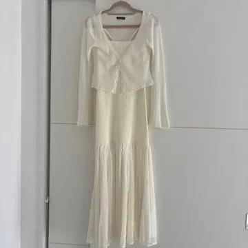 아뉴앙스 레이스 도킹 앙상블 원피스