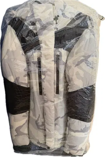 THE NORTH FACE 카모플라쥬 다운 자켓