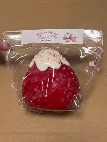 딸기 수감 스퀴즈