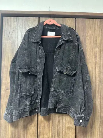 HARE 블랙 데님 자켓