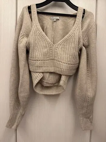 UNIQLO 크롭 니트 뷔스티에 세트 긴팔