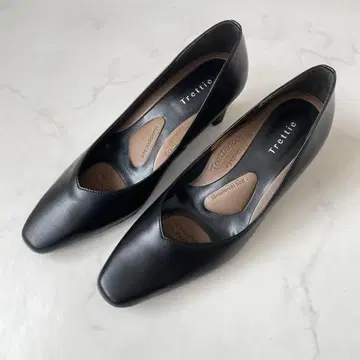 Trettie 정형 펌프스 23.5cm 소가죽 4E