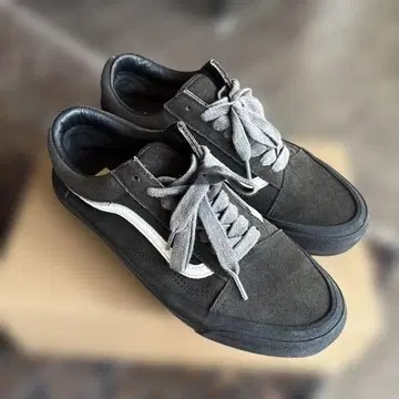 저널 스탠다드 별주 Vans 스니커즈 블랙 26.5cm